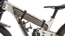 Easy Camp Energy 200 Compact Tent 31 Easy Camp Energy 200 Compact Tent -Vangi Camping Shop 120445 energy 200 compact feature photo8