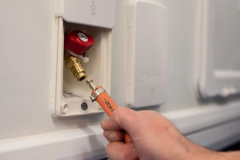 Cadac 1.5m BBQ Point & Hose Kit QR 6 Cadac 1.5m BBQ Point & Hose Kit QR - Image 4