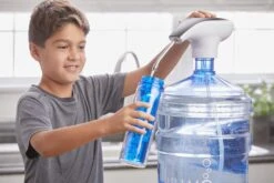 The Flow - Rechargeable Portable Electronic Water Dispenser 9 The Flow - Rechargeable Portable Electronic Water Dispenser -Vangi Camping Shop epump child fillingwaterbottle