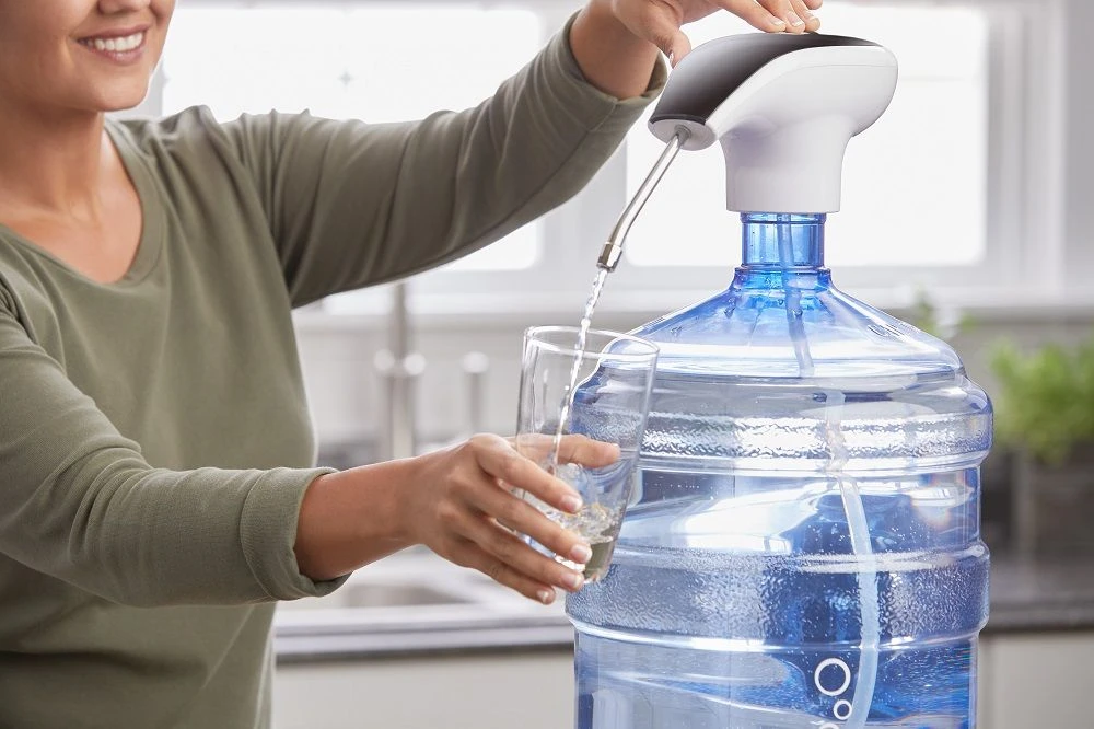 The Flow - Rechargeable Portable Electronic Water Dispenser 6 The Flow - Rechargeable Portable Electronic Water Dispenser - Image 4